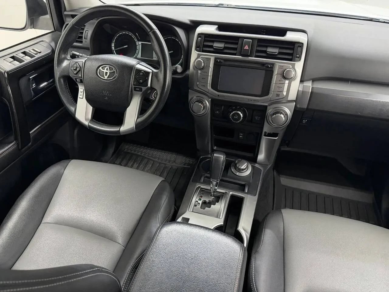Used 2016 Toyota 4Runner SR5 Premium AWD/4WD image 18