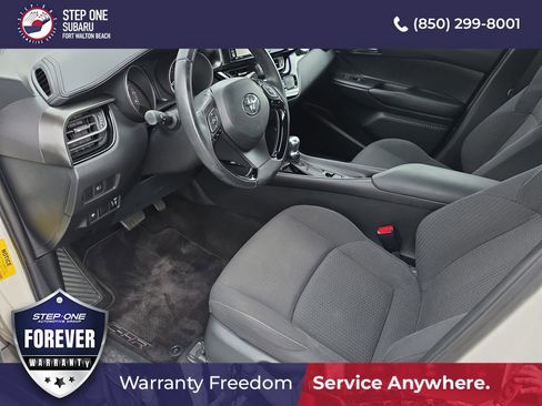 Used 2018 Toyota C-HR XLE image 11