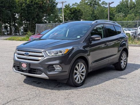 Used 2018 Ford Escape Titanium w/ Ford Safe & Smart Package AWD/4WD image 10