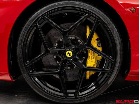 Used 2017 Ferrari 488 Spider image 25