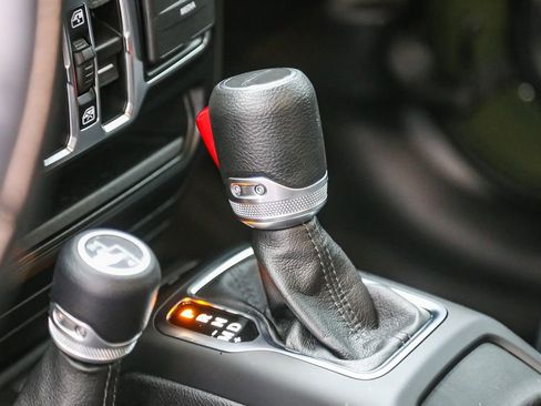 Used 2021 Jeep Gladiator Willys image 18