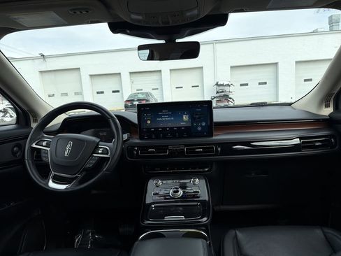 Certified 2023 Lincoln Nautilus Reserve w/ Luxury Package image 18