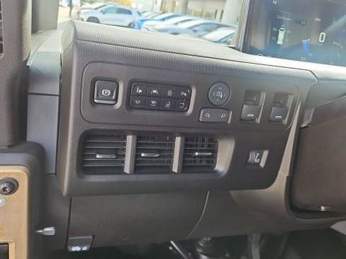 New 2025 Chevrolet Brightdrop 600 FWD image 18