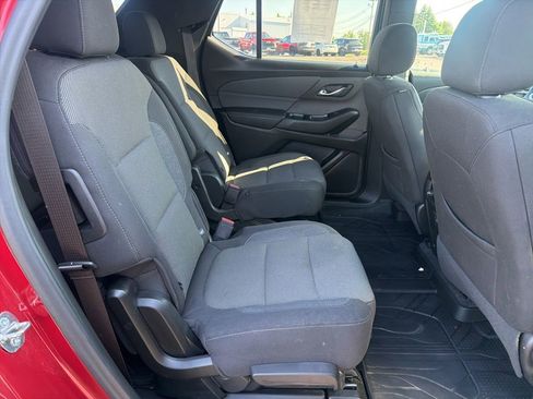 Used 2023 Chevrolet Traverse LT AWD/4WD image 24