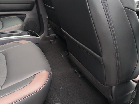 New 2026 Nissan Pathfinder Platinum AWD/4WD image 31