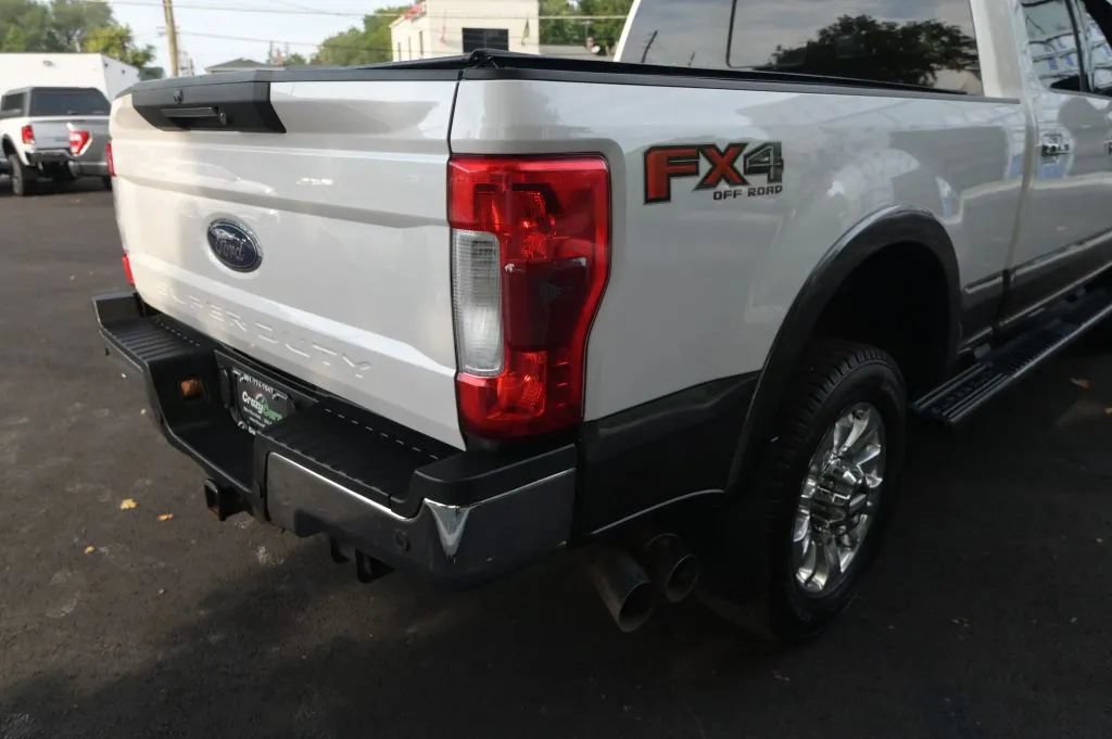 Used 2017 Ford F350 Lariat w/ Lariat Ultimate Package AWD/4WD image 21