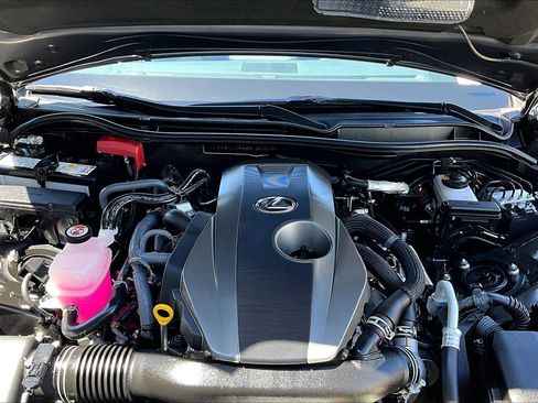 Used 2025 Lexus IS 300 F Sport RWD image 10