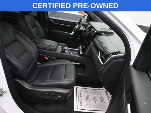 Used 2024 GMC Acadia Elevation AWD/4WD image 11