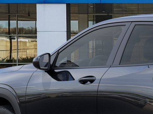 New 2026 Chevrolet Trax LS w/ LS Convenience Package FWD image 13