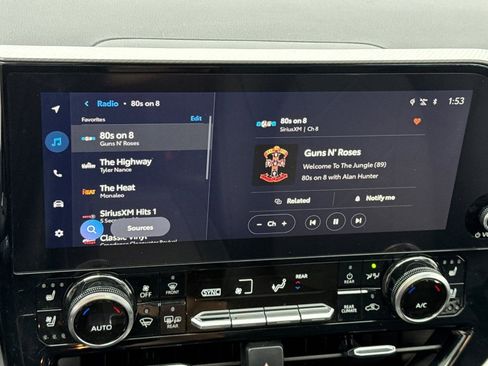 Used 2024 Toyota Highlander Platinum image 20