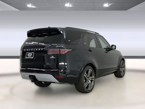 New 2026 Land Rover Discovery Limited Edition image 9