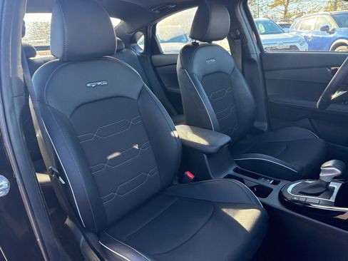 Used 2023 Kia Forte GT-Line w/ GT-Line Premium Package image 15