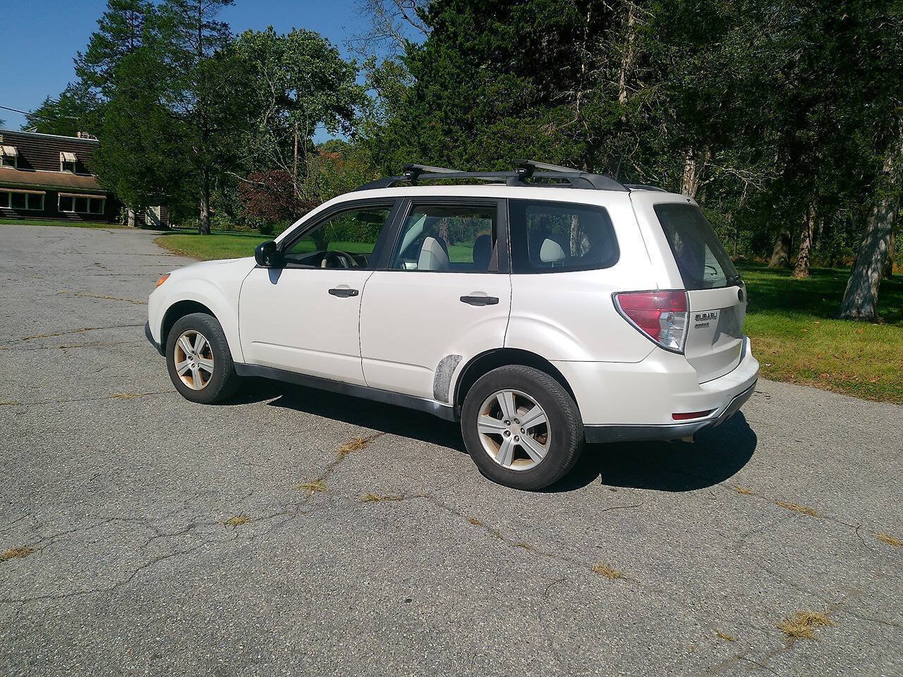 Used 2010 Subaru Forester 2.5X AWD/4WD image 12