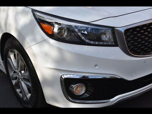 Used 2018 Kia Sedona SX Limited FWD image 46