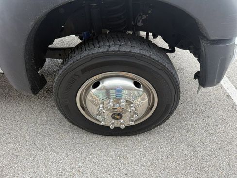 Used 2012 Ford F550 2WD Crew Cab Super Duty w/ Payload Upgrade Pkg image 16