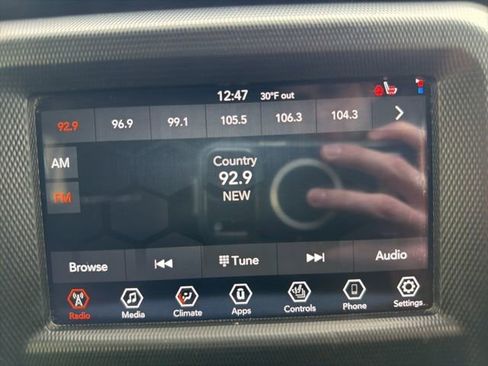 Used 2022 Jeep Wrangler Unlimited Sport w/ Cold Weather Group image 17