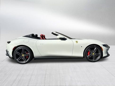 Used 2024 Ferrari Roma Spider image 7