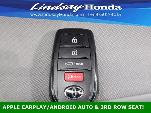 Used 2024 Toyota Highlander LE image 22