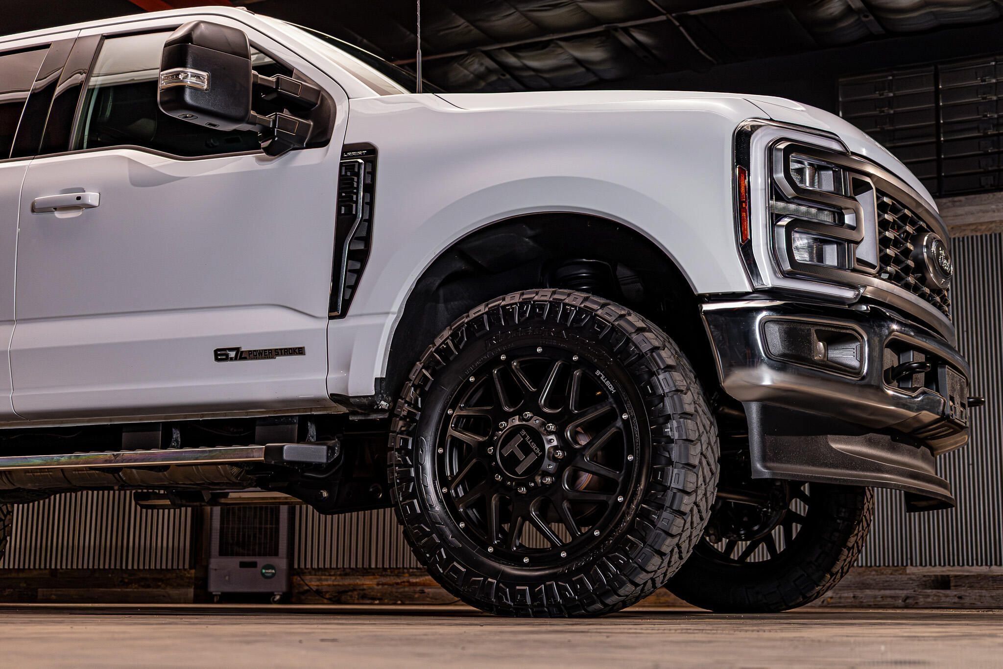 Used 2026 Ford F350 Lariat AWD/4WD image 13