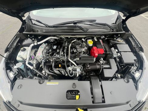 Used 2025 Nissan Sentra SV image 32