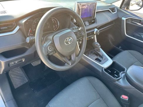 Used 2024 Toyota RAV4 XLE image 19