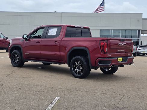 Used 2022 GMC Sierra 1500 AT4 w/ AT4 Premium Package AWD/4WD image 7