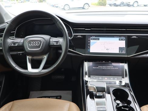 Used 2023 Audi Q7 2.0T Premium Plus w/ Premium Plus Package AWD/4WD image 16