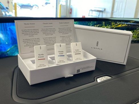 New 2026 Lincoln Navigator L Reserve image 27