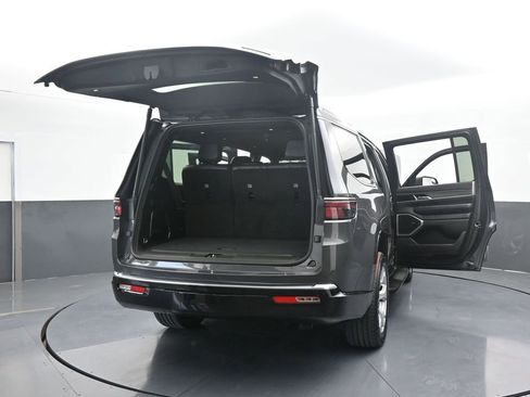 Used 2022 Jeep Wagoneer Series II image 77