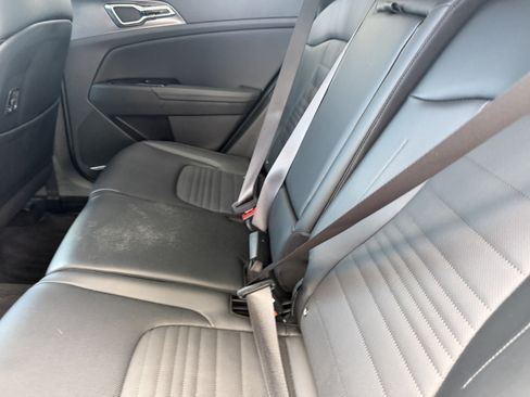 Certified 2024 Kia Sportage SX FWD image 18