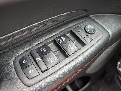 Used 2023 Dodge Durango GT image 36