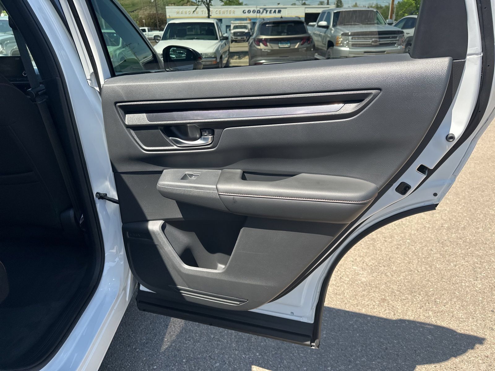 Used 2023 Honda CR-V Sport image 29