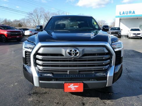 Used 2025 Toyota Tundra Limited AWD/4WD image 12