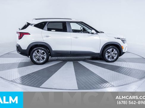 Used 2024 Kia Seltos S image 12