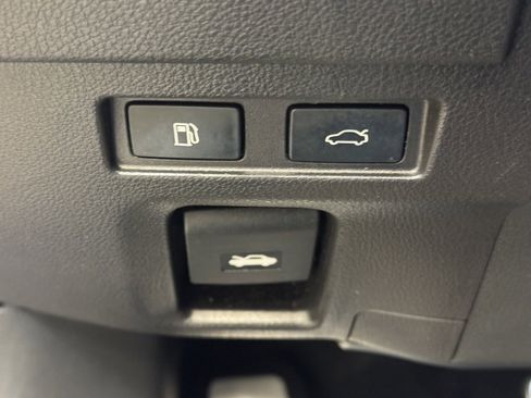 Used 2022 Lexus ES 300h F Sport image 30