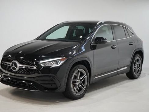 Used 2022 Mercedes-Benz GLA 250 4MATIC image 3