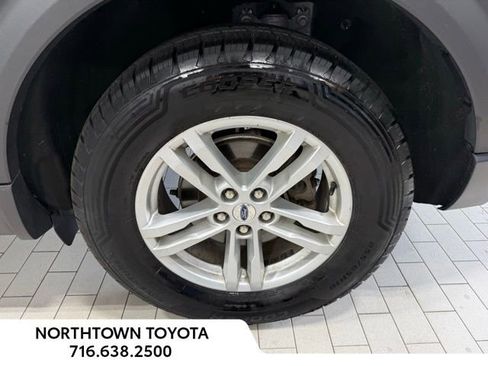 Used 2020 Ford Explorer XLT w/ Comfort Package image 35