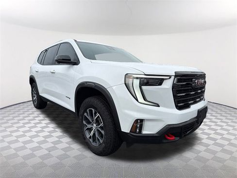 Used 2024 GMC Acadia AT4 w/ Luxury Package image 3