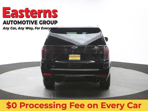 Used 2025 Chevrolet Suburban Z71 AWD/4WD image 40