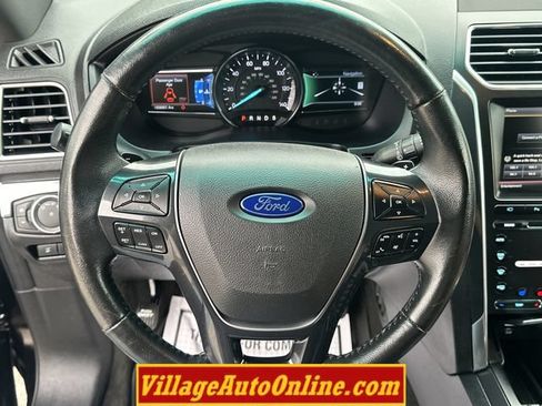 Used 2016 Ford Explorer Limited AWD/4WD image 31