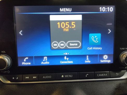 Used 2024 Nissan Sentra SV FWD image 25