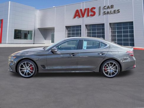 Used 2025 Genesis G70 2.5T RWD image 10