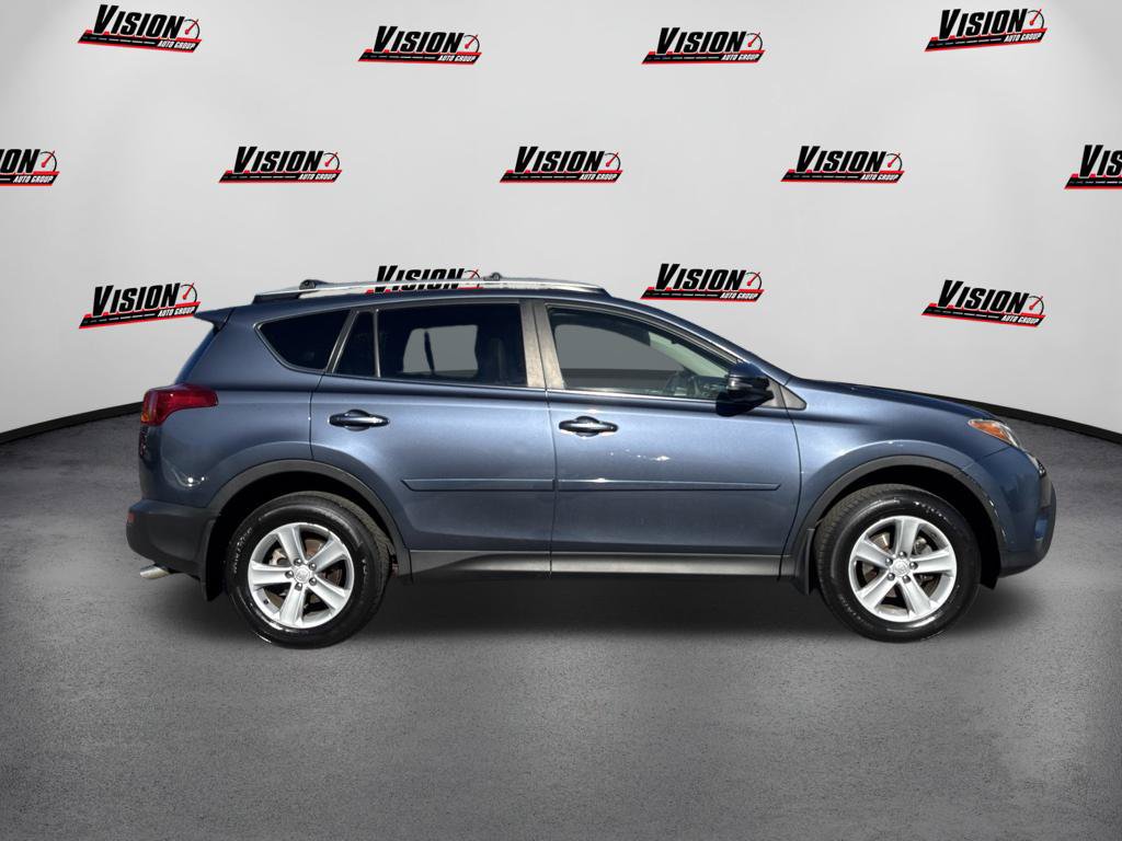 Used 2013 Toyota RAV4 XLE AWD/4WD image 4