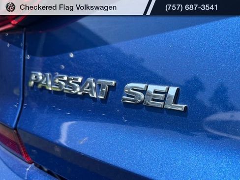 Used 2017 Volkswagen Passat 1.8T SEL Premium FWD image 10
