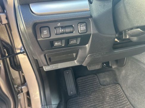 Used 2016 Subaru Forester 2.5i Limited image 11