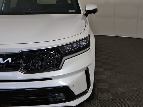 Used 2022 Kia Sorento SX Prestige w/ Panoramic Sunroof Package AWD/4WD image 17