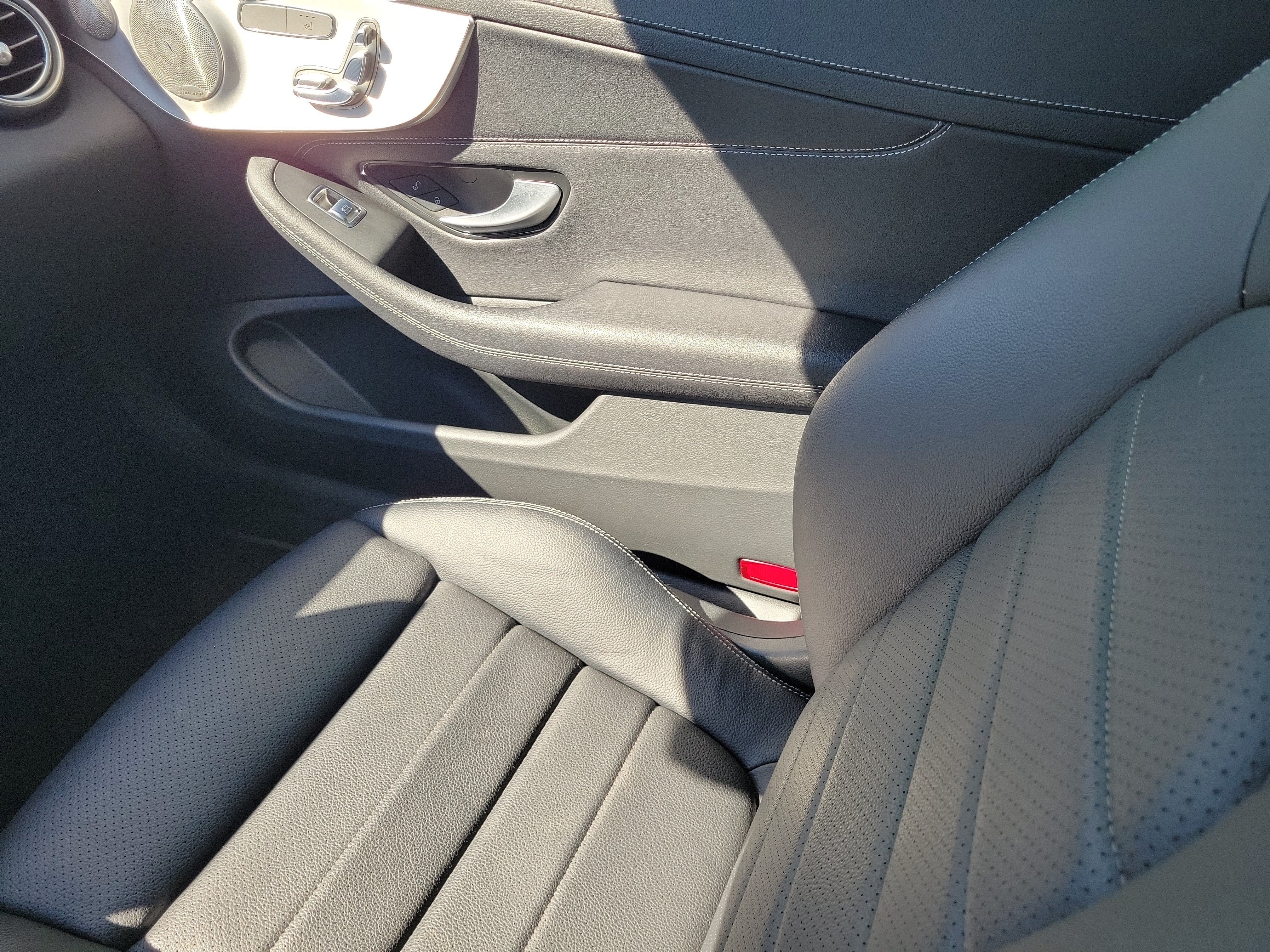 Used 2022 Mercedes-Benz C 300 Coupe image 18