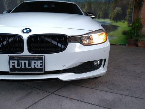 Used 2015 BMW 320i Sedan RWD image 44