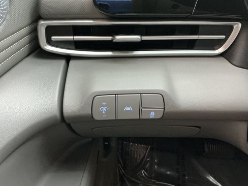 Used 2022 Hyundai Elantra SEL w/ Convenience + Premium Package FWD image 40