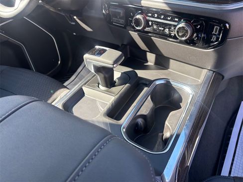 New 2026 Chevrolet Silverado 1500 LT image 18